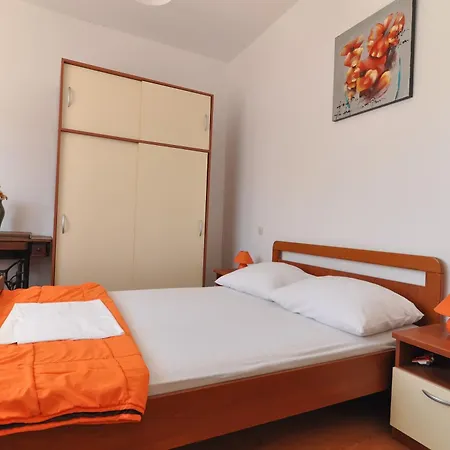 Amico Apartment *
