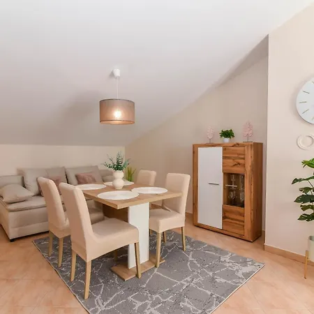 Amico Apartment