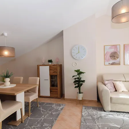 Amico Апартаменты Задар