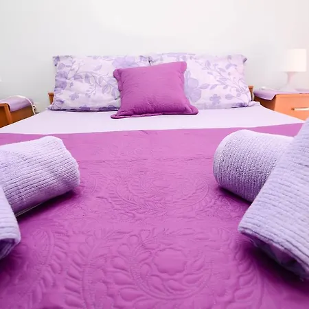 Amico Apartment *