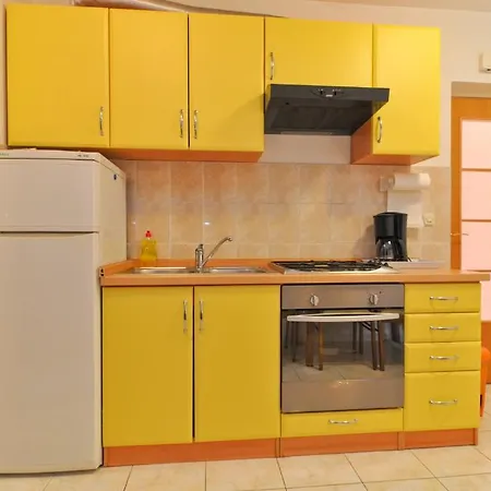 Amico Apartment *
