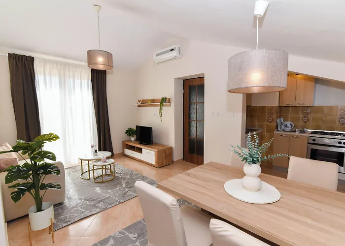 Amico Apartment *