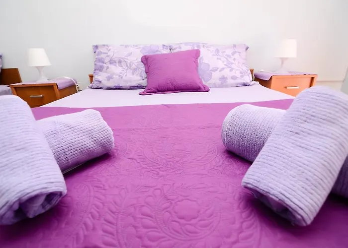 Amico Apartment *